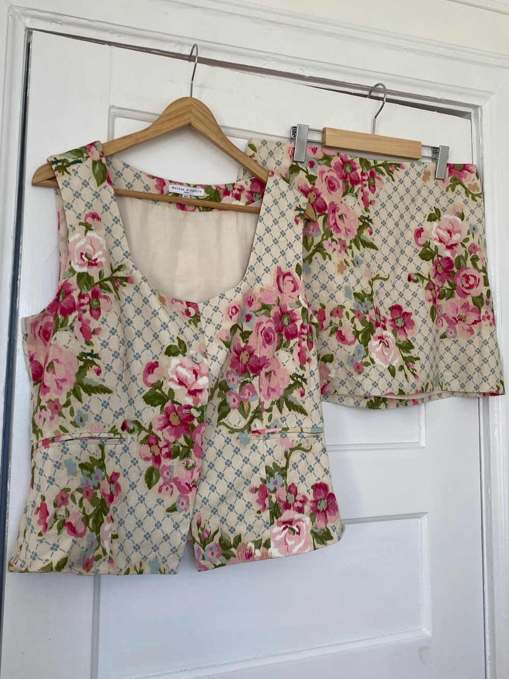 Maison d'Amélie Linen Blend Floral 2-Piece Vest & Mini Skirt Set - Size US 12